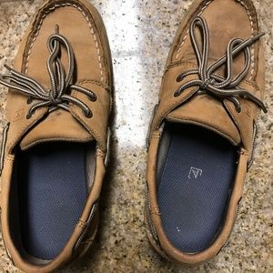 Boy's Sperry boat shoes